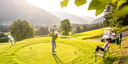 Golfurlaub - Hunde am Golfplatz erlaubt - Seeboden - Golfen mit Bergpanorama - Hotel GUT Trattlerhof & Chalets****