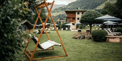 Golfurlaub - Hunde am Golfplatz erlaubt - Mayrhofen (Saalfelden am Steinernen Meer) - weitläufiger Garten im Sendlhofer's zum Genießen und Entspannen - Sendlhofer's