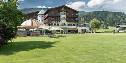 Golfurlaub - Golf-Schläger Verleih - Flachau - Hotel Zum Jungen Römer, direkt am 1. Abschlag des GC Radstadt - Hotel Zum Jungen Römer