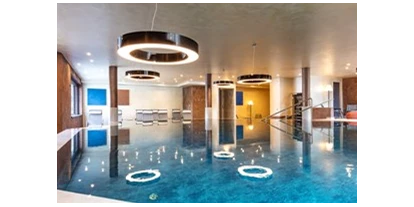 Golfurlaub - Hotel-Schwerpunkt: Golf & Hund - Obersöchering - Indoorpool - Hotel Bergland All Inclusive Top Quality