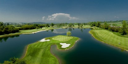 Golfurlaub - Driving Range: überdacht - Kottingbrunn - 18 Loch European Tour Championship Course - Golfresort Diamond Country Club