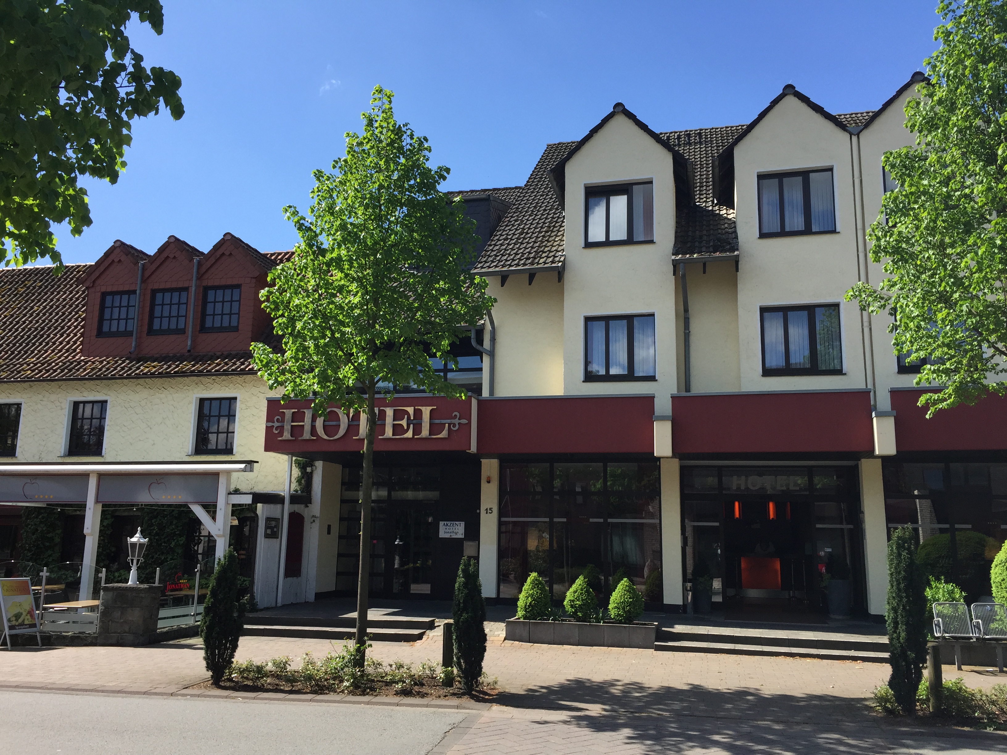 Golfhotel - Aussenansicht - Akzent Hotel Jonathan, Lippstadt 