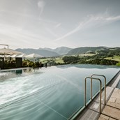 Golfhotel - Infinity-Pool - Bergkristall - Mein Resort im Allgäu