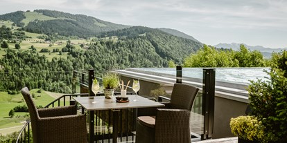 Golfurlaub - Pools: Außenpool beheizt - Allgäu - Panoramaterrasse - Bergkristall - Mein Resort im Allgäu