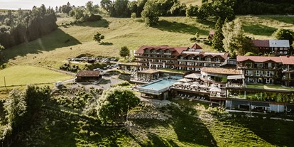 Golfurlaub - Massagen - Weißensberg - Außenansicht Resort - Bergkristall - Mein Resort im Allgäu
