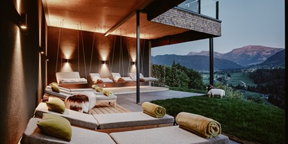 Golfurlaub - Preisniveau: exklusiv - Outdoor-Living-Room - Bergkristall - Mein Resort im Allgäu