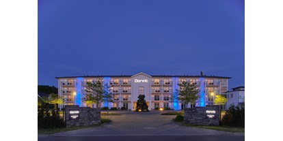 Golfurlaub - Hunde am Golfplatz erlaubt - Pasewalk - Dorint Hotel Baltic Hills bei Abend... - Dorint Resort Baltic Hills Usedom