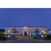 Golfhotel - Dorint Hotel Baltic Hills bei Abend... - Dorint Resort Baltic Hills Usedom