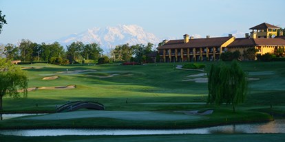 Golfurlaub - Golfanlage: 27-Loch - CLUBHOUSE - MONTE ROSA - Golf Hotel Castelconturbia