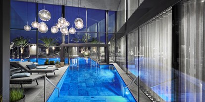 Golfurlaub - Pools: Schwimmteich - Quellenhof Luxury Resort Lazise