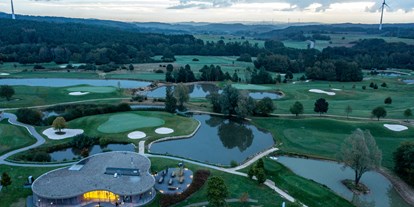 Golfurlaub - Pools: Infinity Pool - Seezeitlodge Hotel & Spa