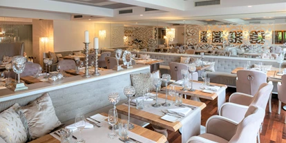 Golfurlaub - Deutschland - Der neue Raum "Bergkristall", einer von fünf Speisebereichen im Restaurant "Adler Stuben", auch für Events für bis zu 60 Gäste buchbar. - Parkhotel Adler