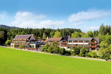 Golfhotel: Hausansicht - Hotel Grüner Wald