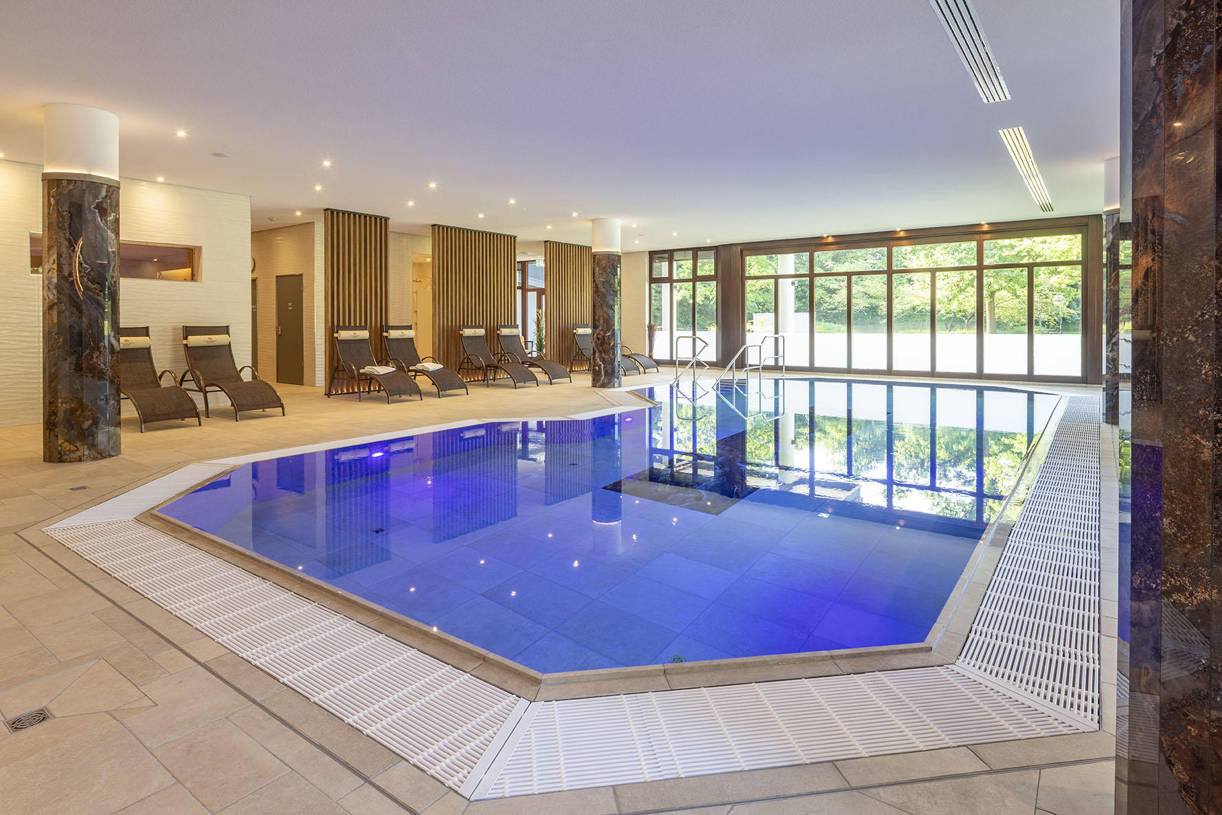 Golfhotel: Schwimmbad - Flair Park-Hotel Ilshofen
