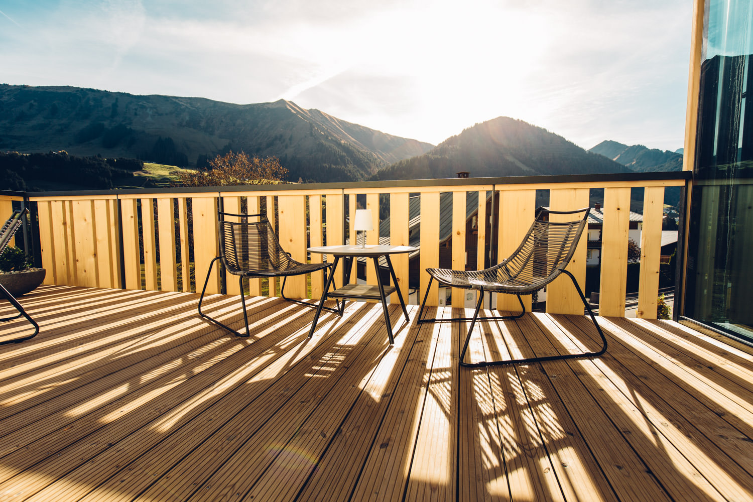 Golfurlaub - PLZ 88138 (Deutschland) - Lounge-Terrasse - Genuss- & Aktivhotel Sonnenburg