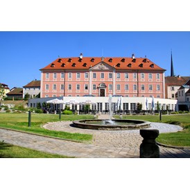Golfhotel: Ansicht Schlosspark und Terrasse - Hotel Schloss Reichmannsdorf 