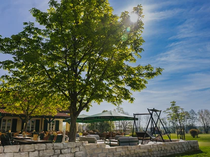 Golfurlaub - Bad und WC getrennt - Sonnenterrasse des Gutshof Sagmuehle - Gutshof Sagmühle