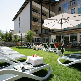 Golfhotel: Liegewiese - Wunsch Hotel Mürz - Natural Health & Spa