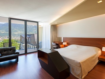 Park Hotel Reserve Marlena Zimmerkategorien Villa - Suite mit Panoramablick auf die Kurstadt Meran