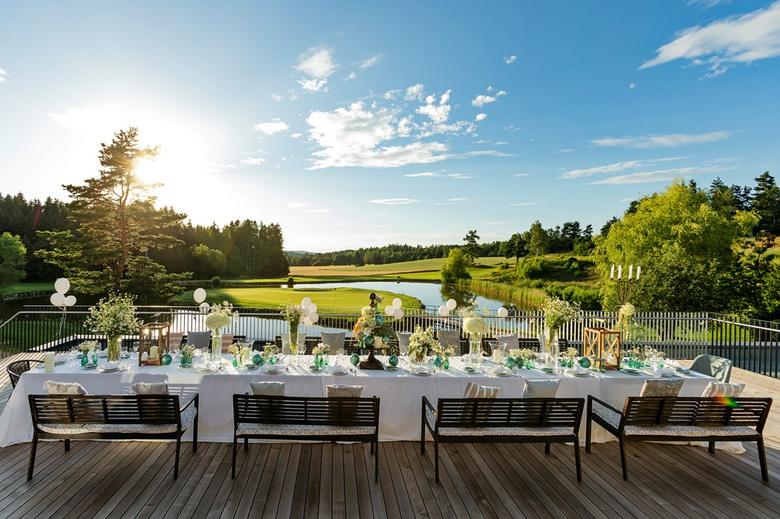 Golfhotel: Terrasse oben für Veranstaltungen ©Inge Prader - Golfresort Haugschlag