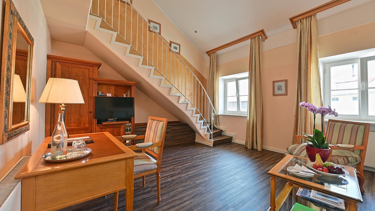 Residenz Heinz Winkler Zimmerkategorien Maisonettesuite