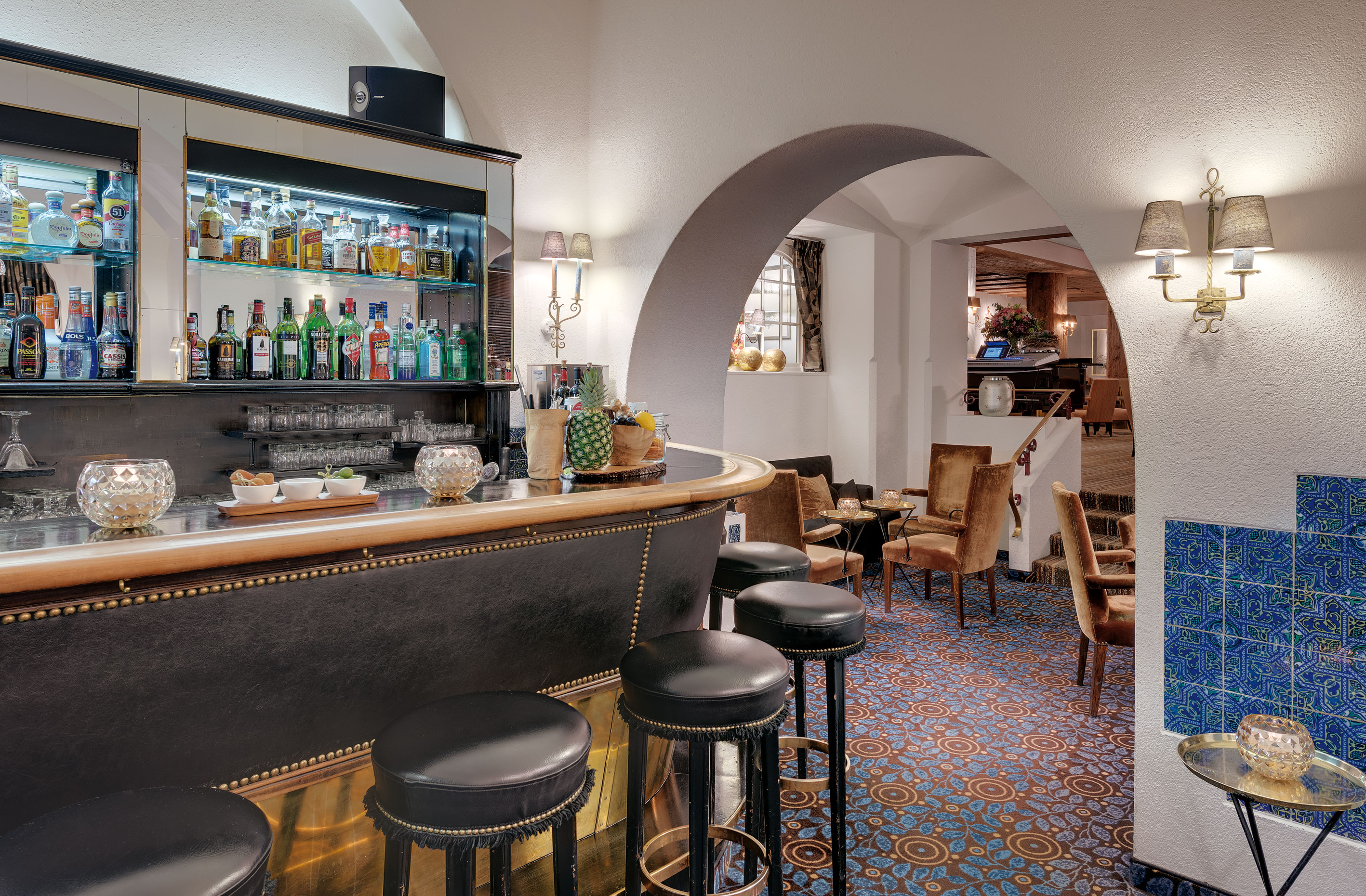Golfurlaub - PLZ 7524 (Schweiz) - Bolero Bar - Hotel Morosani Schweizerhof
