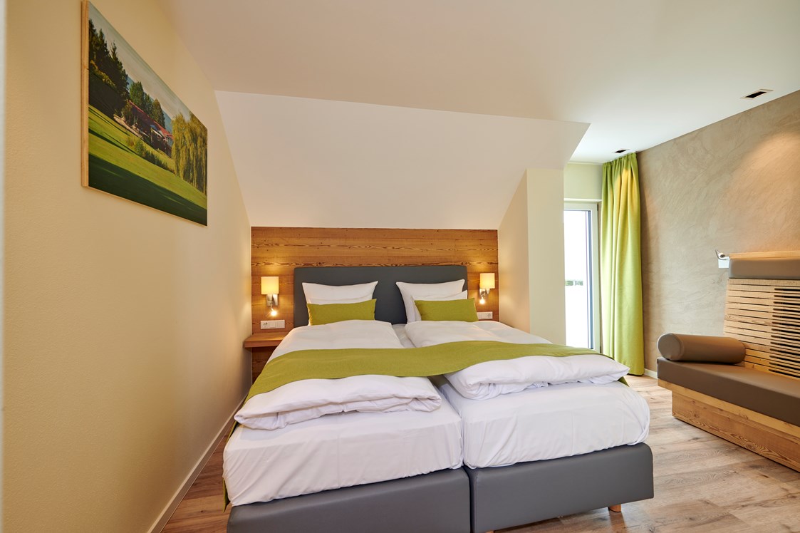 Golfhotel: Bachhof Ferienhaus Schlafzimmer - Bachhof Resort Straubing - Hotel und Apartments