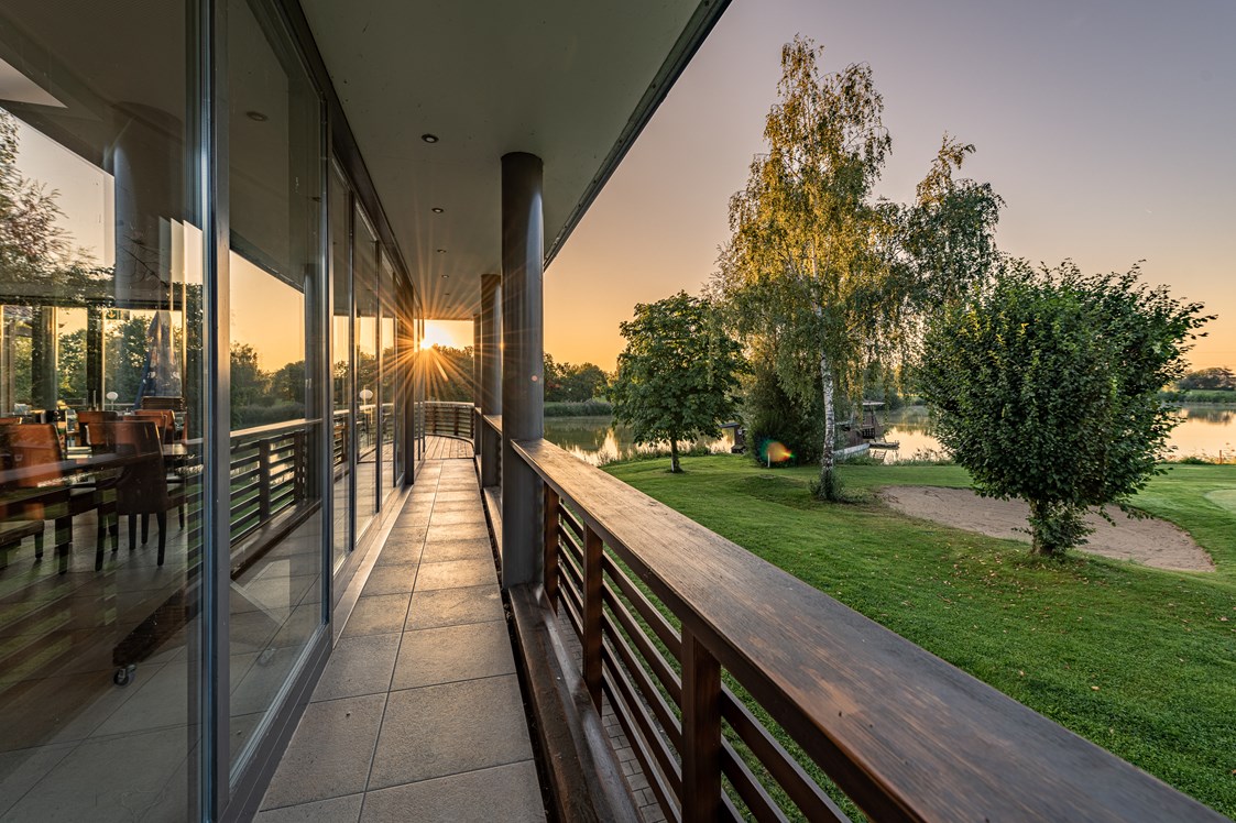 Golfhotel: Clubhaus - Bachhof Resort Straubing - Hotel und Apartments