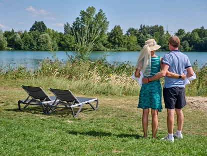 Golfurlaub - Bad und WC getrennt - Unser Naturbadeweiher - Bachhof Resort Straubing - Hotel und Apartments