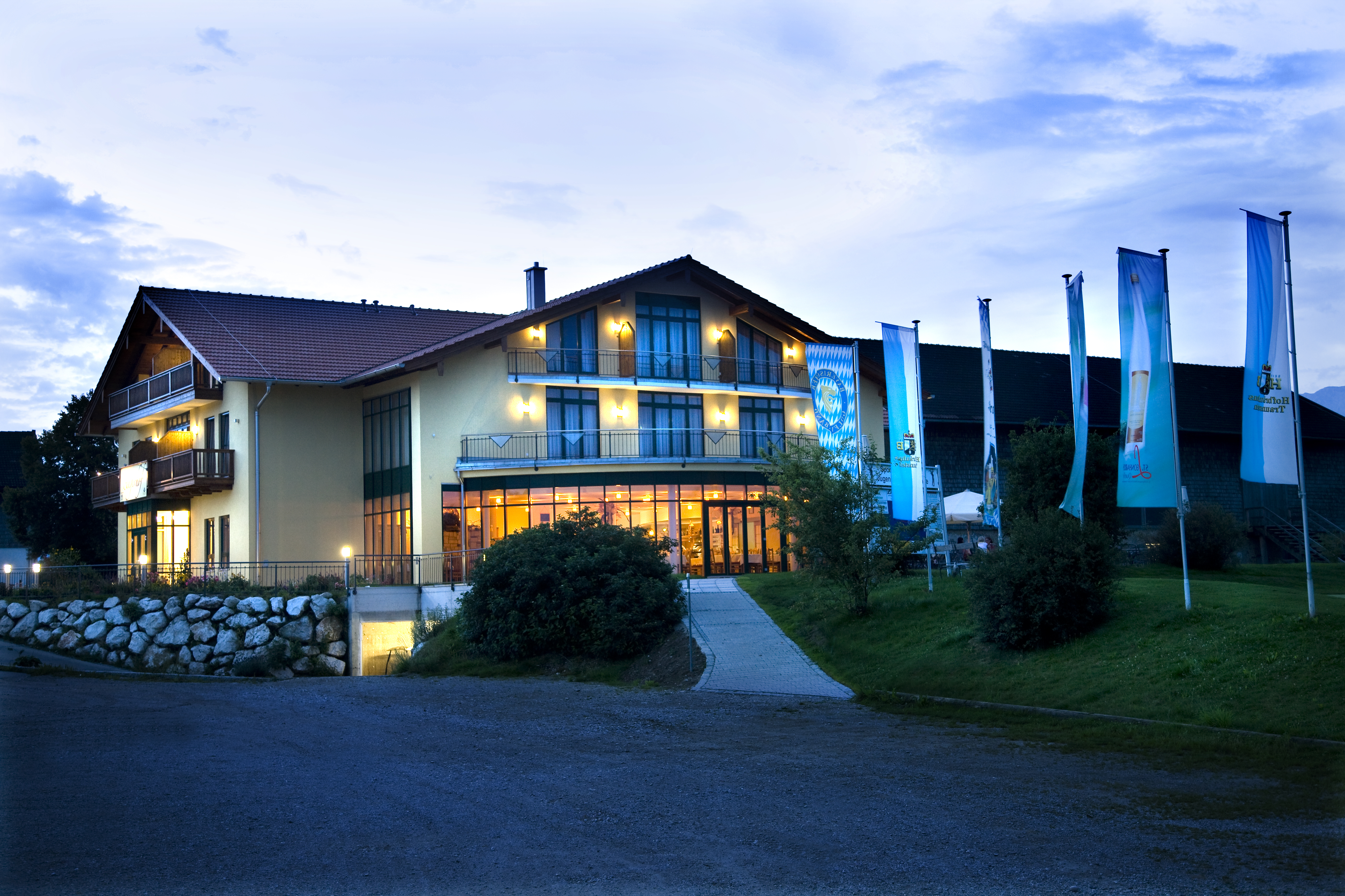 Golfurlaub - PLZ 83435 (Deutschland) - Hotel & Restaurant Wengerhof