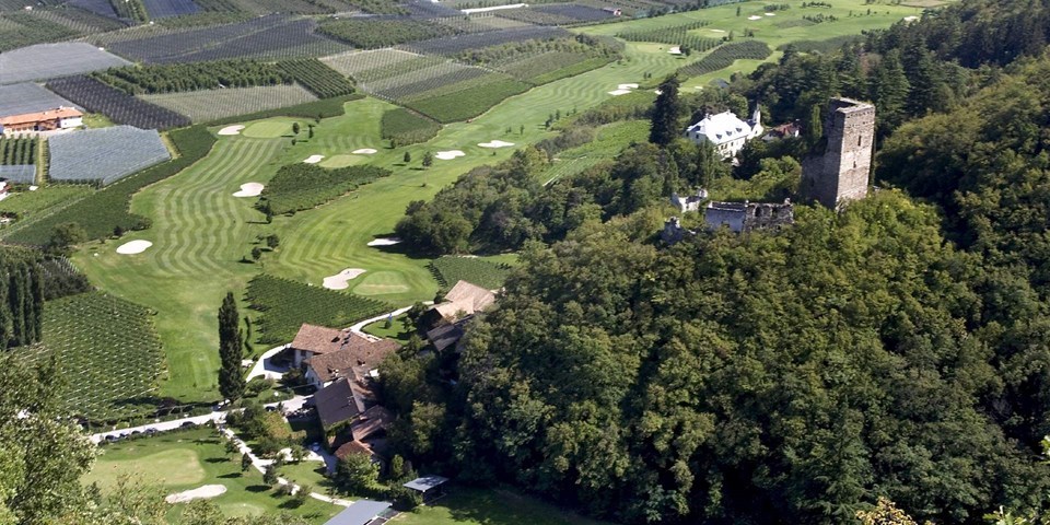 Design Hotel Tyrol Golfeinrichtungen im Detail Golfclub Lana
