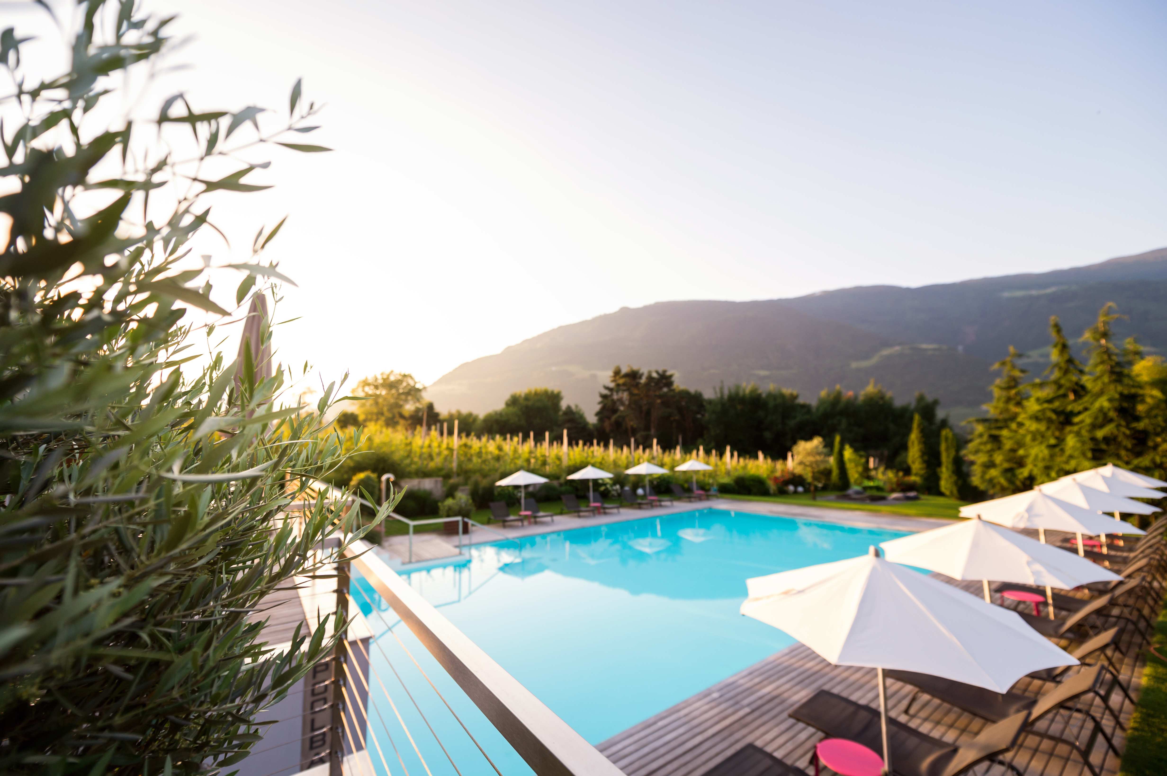 Golfhotel: Aussenpool - Design Hotel Tyrol