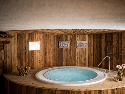 Golfurlaub - Bad und WC getrennt - MIRABELL DOLOMITES HOTEL . LUXURY . AYURVEDA & SPA