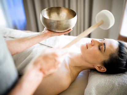 Golfurlaub - Bad und WC getrennt - MIRABELL DOLOMITES HOTEL . LUXURY . AYURVEDA & SPA
