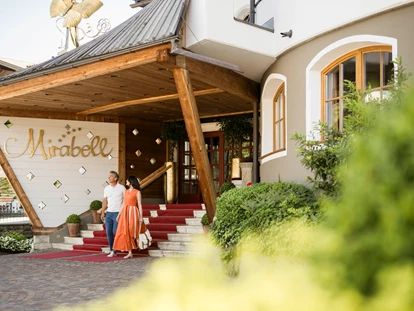 Golfurlaub - Bad und WC getrennt - MIRABELL DOLOMITES HOTEL . LUXURY . AYURVEDA & SPA