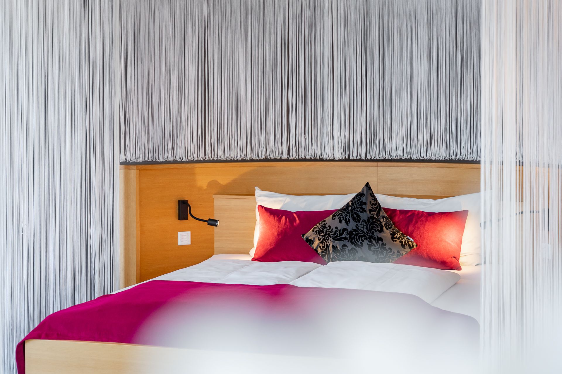 Golfhotel: Bett Panoramasuite Seeblick - Ritzenhof – Hotel und Spa am See