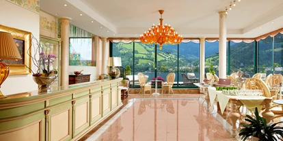 Golfurlaub - Fahrstuhl - Lobby GRANDSPA Wellnessbereich - Grand Hotel Zell Am See