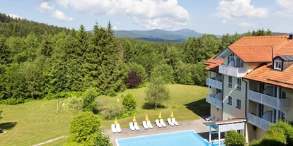 Golfurlaub - Deutschland - Außenpool - Hotel Ahornhof