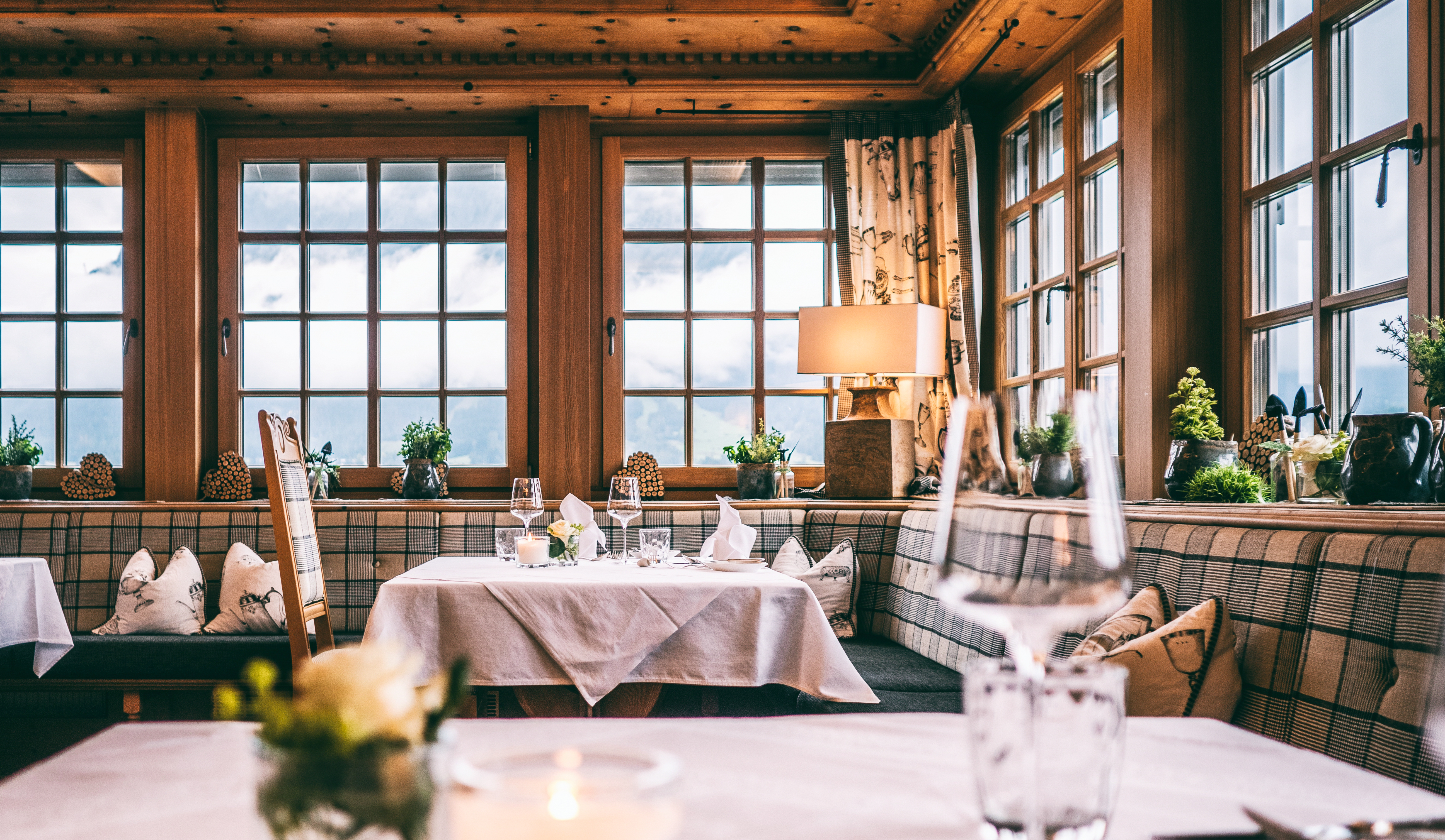 Golfhotel: Gedeckter Tisch im Restaurant - Hotel Post Lermoos