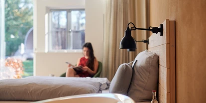 Golfurlaub - PLZ 28357 (Deutschland) - Unser Zimmer 0.5 Kategorie die Großzügigen mit freistehender Badewanne im Raum  - Nordenholzer Hofhotel