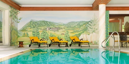 Golfurlaub - Sauna - Rasirena - unser Wellnessbereich mit Schwimmbad, Sauna, Dampfbad, Fitnessraum und Liegewiese im Freien. Massagen auf Anfrage. - Rasmushof Hotel Kitzbühel