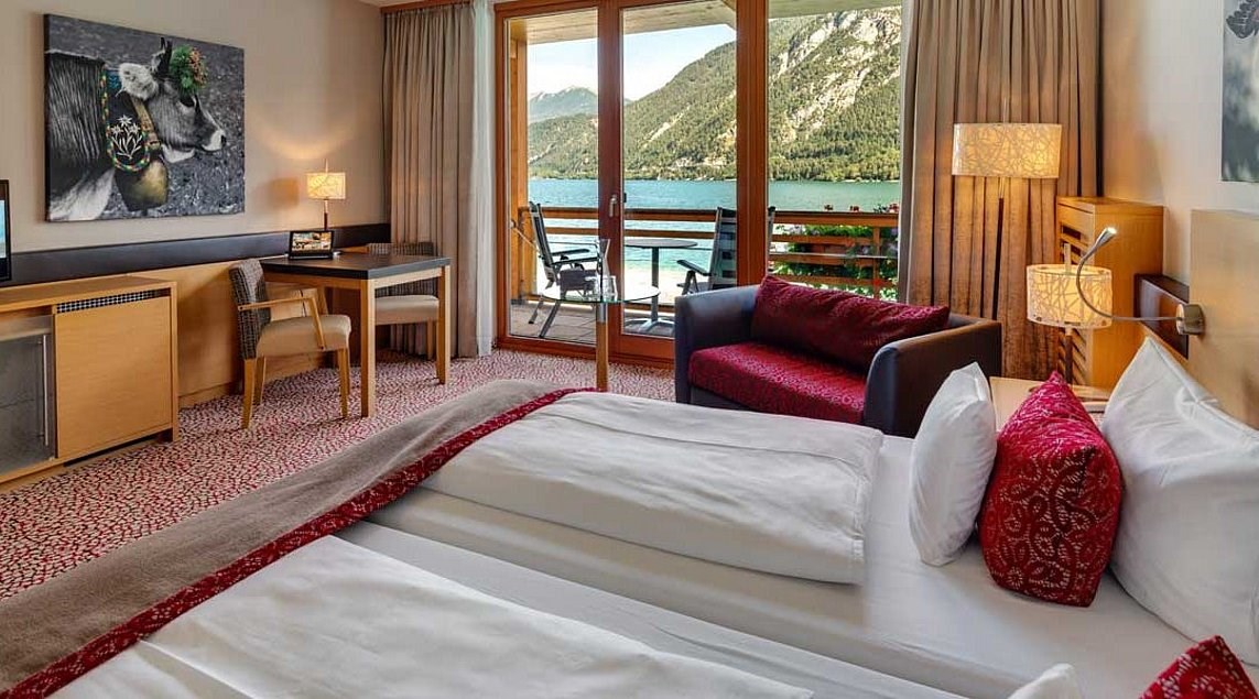 aja Fürstenhaus am Achensee Zimmerkategorien Doppelzimmer Classic und Komfort Seeseite