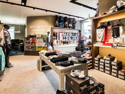 Golfurlaub - Bad und WC getrennt - Golf Proshop  - Gut Weissenhof ****S
