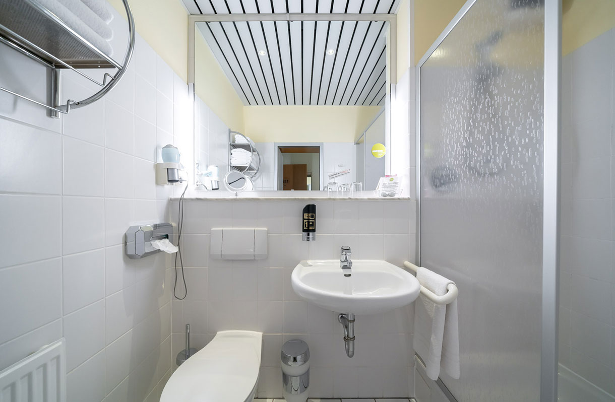 Golfurlaub - Verpflegung: All-inclusive - Badezimmer - ANDERS Hotel Walsrode