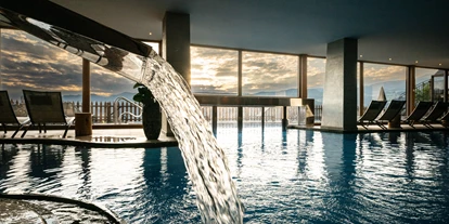 Golfurlaub - Fahrstuhl - Das Innenschwimmbad -  Hotel Emmy-five elements