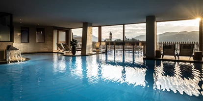 Golfurlaub - Fahrstuhl - Das Innenschwimmbad -  Hotel Emmy-five elements