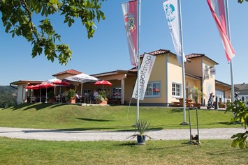 Golfhotel: Clubhaus Römergolf 27 Lochanlage - Römergolflodge