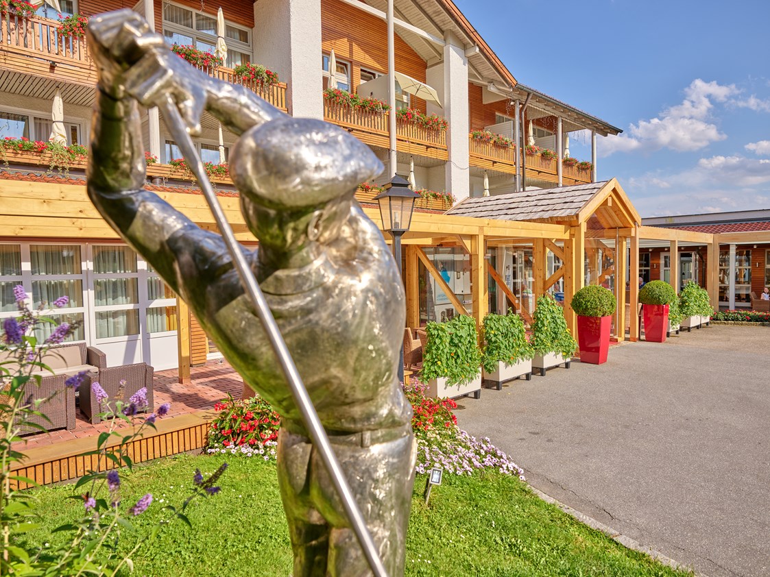 Golfhotel: Hoteleingang - Hartls Parkhotel Bad Griesbach