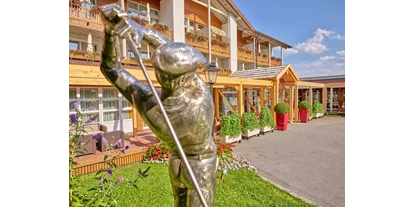 Golfurlaub - Deutschland - Hoteleingang - Hartls Parkhotel Bad Griesbach
