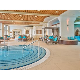 Golfhotel: Therme Innenbereich - Hartls Parkhotel Bad Griesbach
